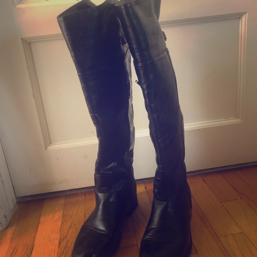 Knee high black boots!